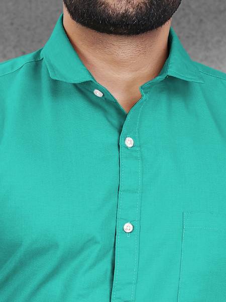 VeBNoR Men Solid Formal Green Shirt