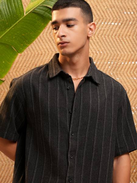 HIGHLANDER Men Striped Casual Black Shirt