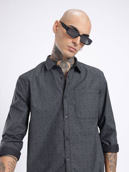 Glitchez Men Printed Casual Black Shirt