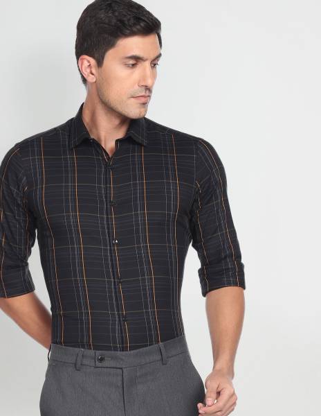 ARROW Men Checkered Casual Black Shirt