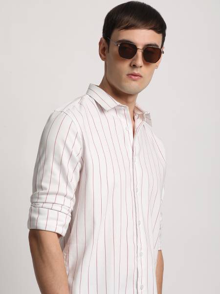 THE BEAR HOUSE Men Striped Casual White Shirt