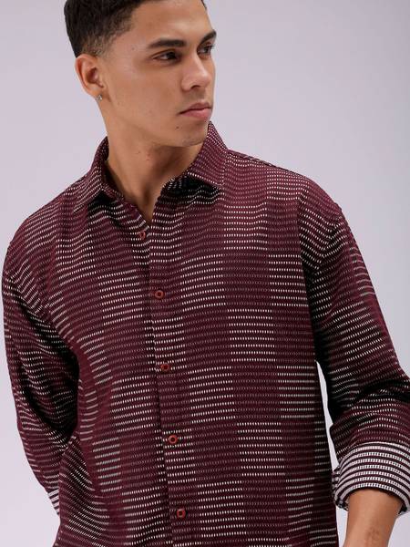 The Indian Garage Co. Men Checkered Casual Maroon Shirt
