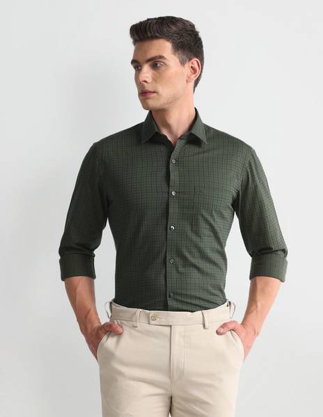 ARROW Men Checkered Formal Green Shirt
