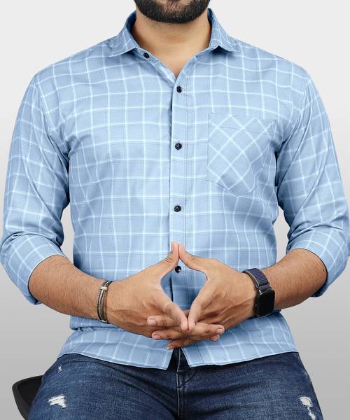 VeBNoR Men Checkered Casual Blue Shirt