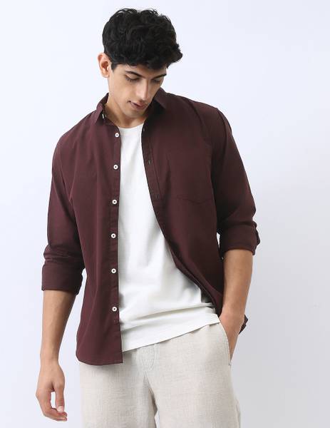 Urbano Fashion Men Solid Casual Brown Shirt