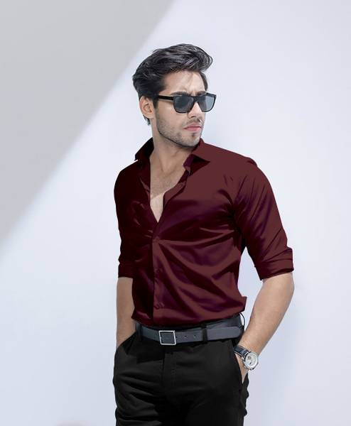Lyphy Men Solid Formal Maroon Shirt