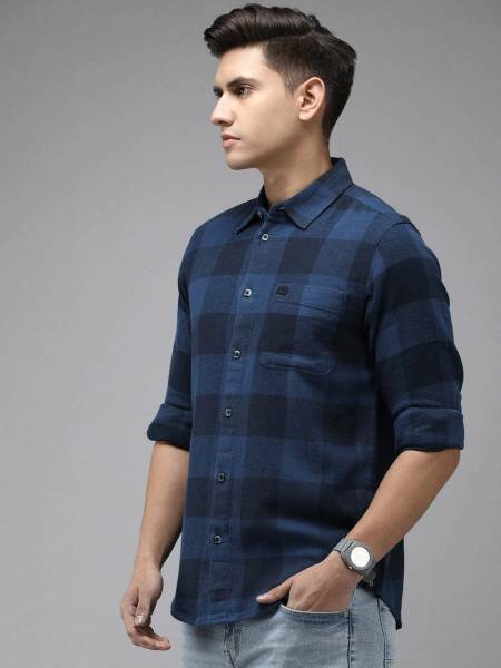 THE BEAR HOUSE Men Checkered Casual Blue, Dark Blue Shirt