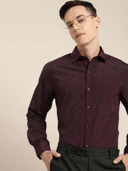 INVICTUS Men Striped Formal Maroon Shirt