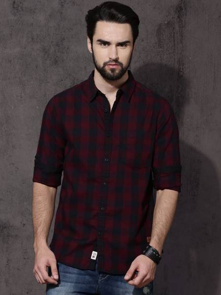 Roadster Men Checkered Casual Maroon Shirt