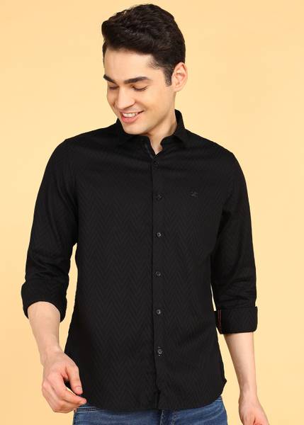 KILLER Men Solid Casual Black Shirt
