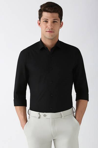 PETER ENGLAND Men Solid Formal Black Shirt