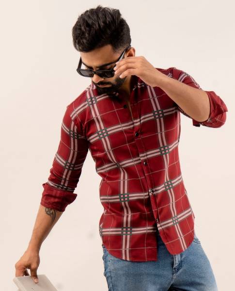 Surhi Men Checkered Casual Maroon Shirt