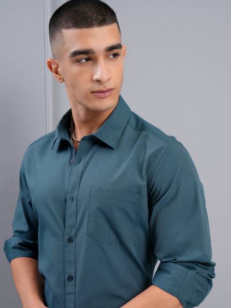 HIGHLANDER Men Solid Casual Blue Shirt