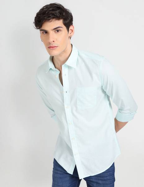 FLYING MACHINE Men Solid Casual Light Blue Shirt