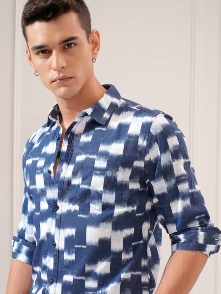 HIGHLANDER Men Printed Casual Blue Shirt