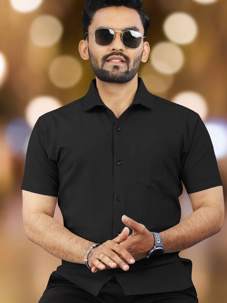 VeBNoR Men Solid Casual Black Shirt
