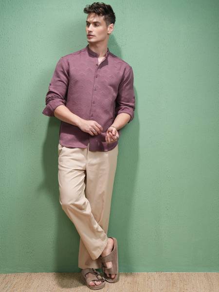 HIGHLANDER Men Self Design Casual Pink Shirt