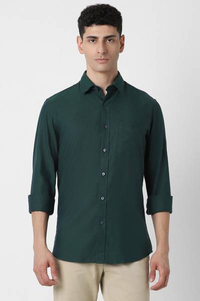 VAN HEUSEN Men Solid Casual Green Shirt