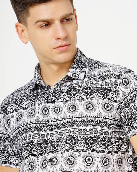 Trojan Men Printed Casual Black Shirt