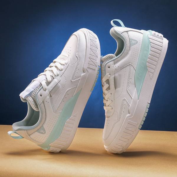 Red tape sneakers for women store