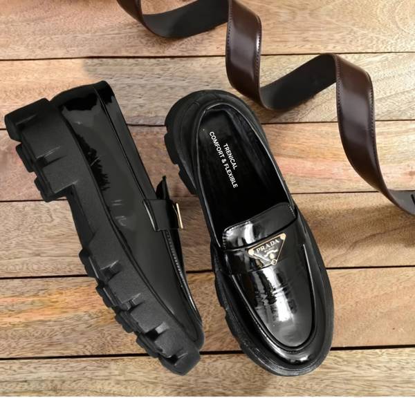 【black】Trois Heel Loafers TRENICAL Men's Black High Heel Synthetic Leather Shoe|Stylish