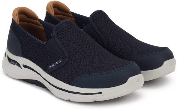 Skechers r fit store