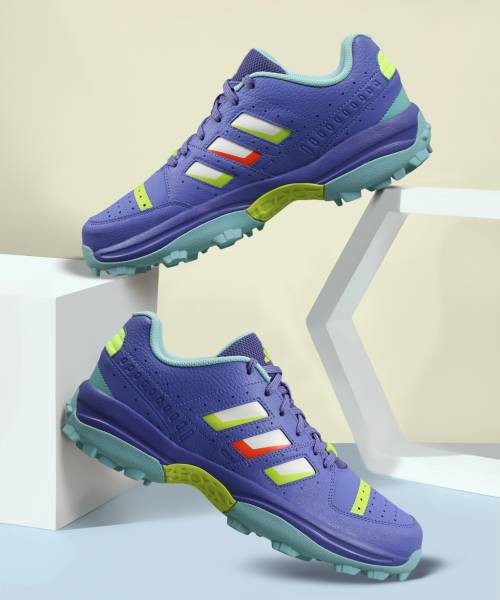 ADIDAS CRI TRIUMPH Cricket Shoes For Men