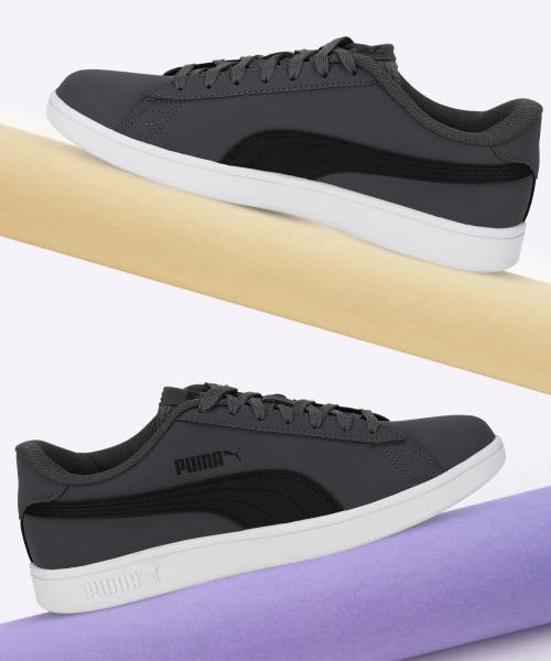 PUMA Smash V2 Buck Sneakers For Men