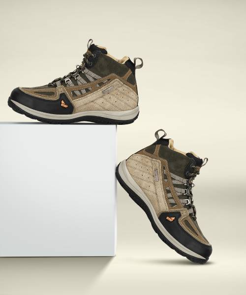 Red chief trekking hotsell shoes