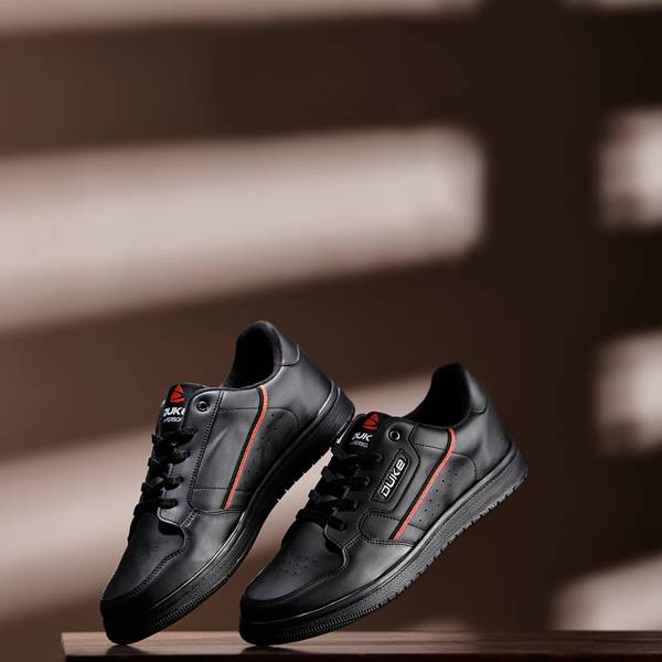 Duke black shop sneakers