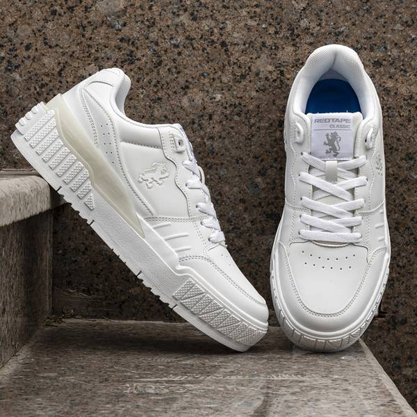 Red tape hotsell white casual sneakers