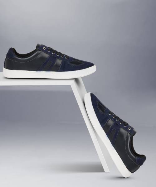 LEVI'S Men's Blue Sneakers Sneakers For Men