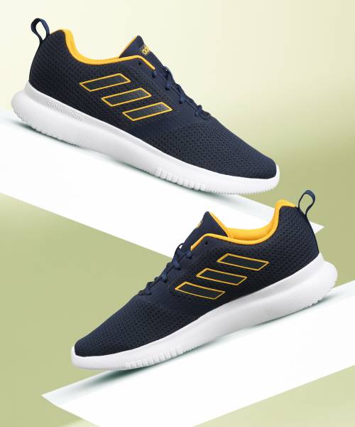 ADIDAS Fleecewalk M Walking Shoes For Men