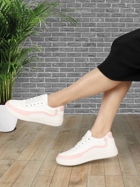 Roadster women white sale sneakers