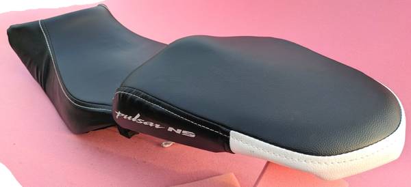 Pulsar split seat 2024 cover