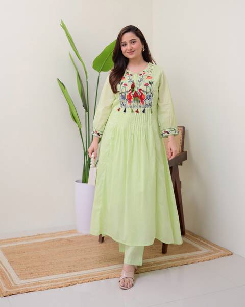 NAKSHKURTIS Women Kurta Pant Set