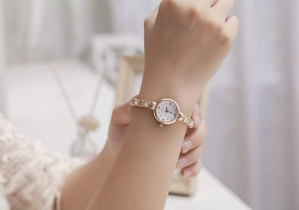 HINIVA WATCHES Cosmic Chain Bracelet Analog Watch For Ladies Analog Watch - For Women