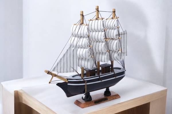 Craftology Wooden Ship Showpiece for Office,Home(Small) (7.8 Inch)(Random colour) Decorative Showpiece - 20 cm