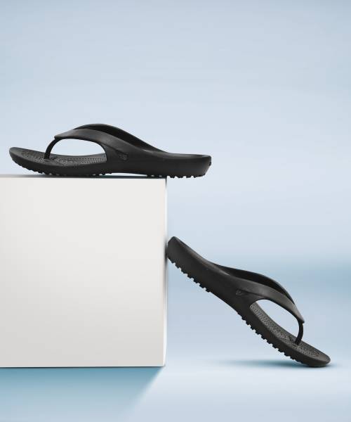 CROCS Women Women Navy Kadee II Flip Flop Slippers