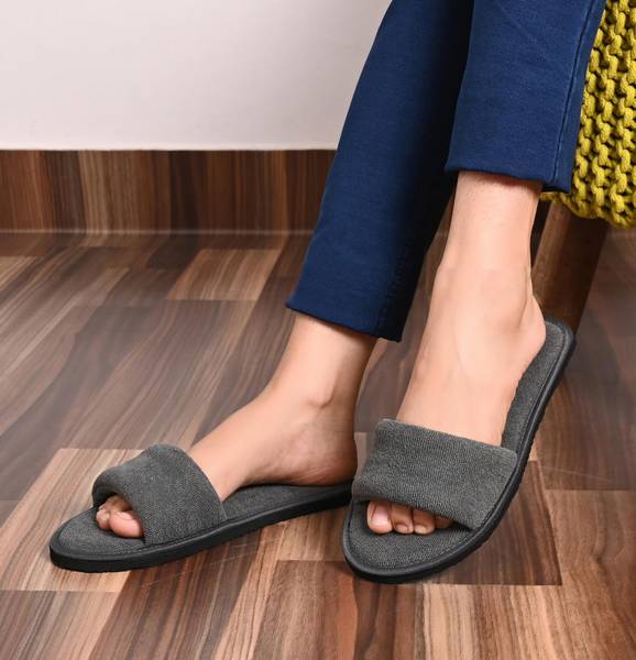 Girls clearance house slippers