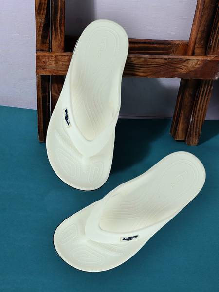 Lancer slippers top