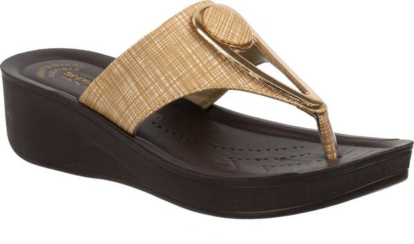 aerowalk Women Slippers