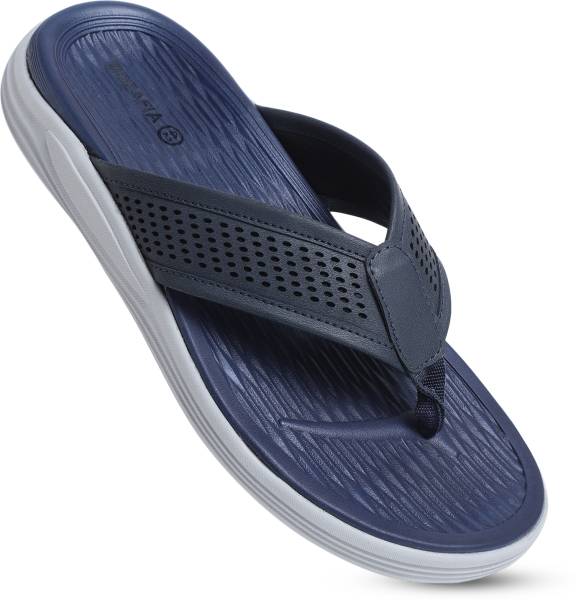 MOZAFIA Men Slippers