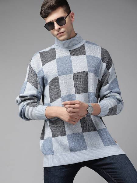 Checkered turtle neck top