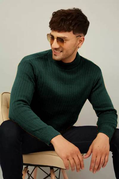 Modern Mode Creation Striped Men High Neck Green T-Shirt