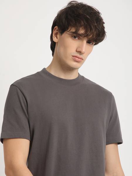 THE BEAR HOUSE Solid Men Round Neck Grey T-Shirt