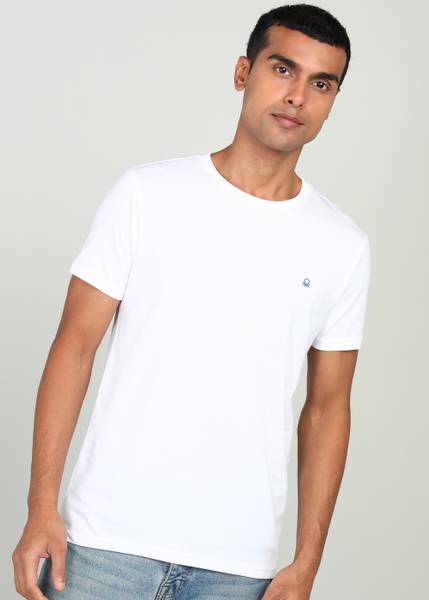 United Colors of Benetton Solid Men Round Neck White T-Shirt
