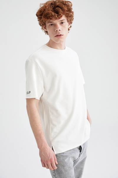 defacto Solid Men Round Neck White T-Shirt