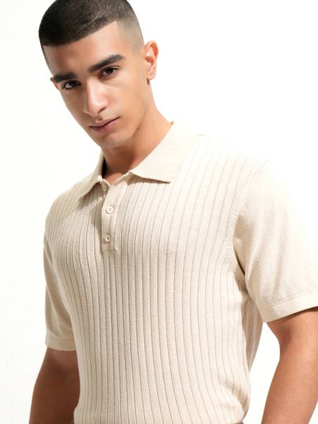 HIGHLANDER Self Design Men Polo Neck White T-Shirt
