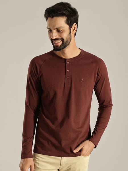 INDIAN TERRAIN Solid Men Henley Neck Brown T-Shirt